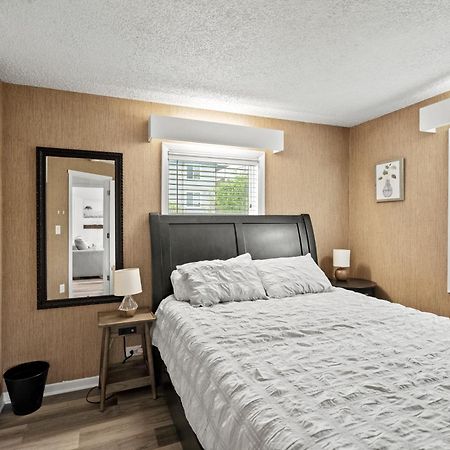 Peach Street Super Suite Medford Exterior photo