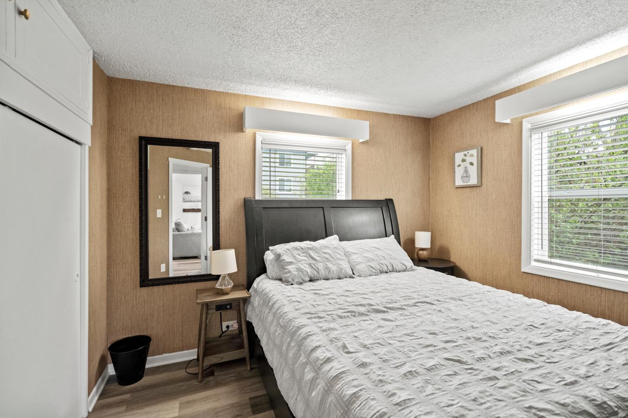 Peach Street Super Suite Medford Exterior photo